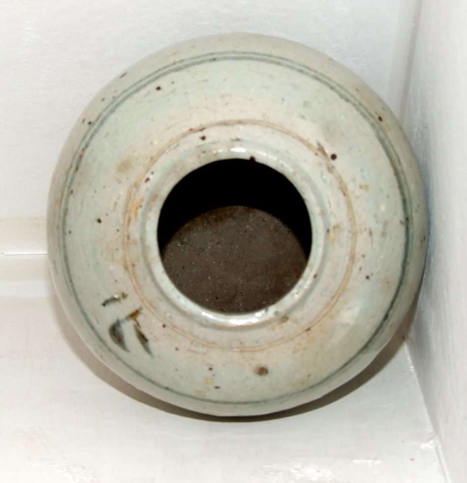 Antique Chinese ceramic Ginger Jar, no cracks, good condition, approx. 150mm tall