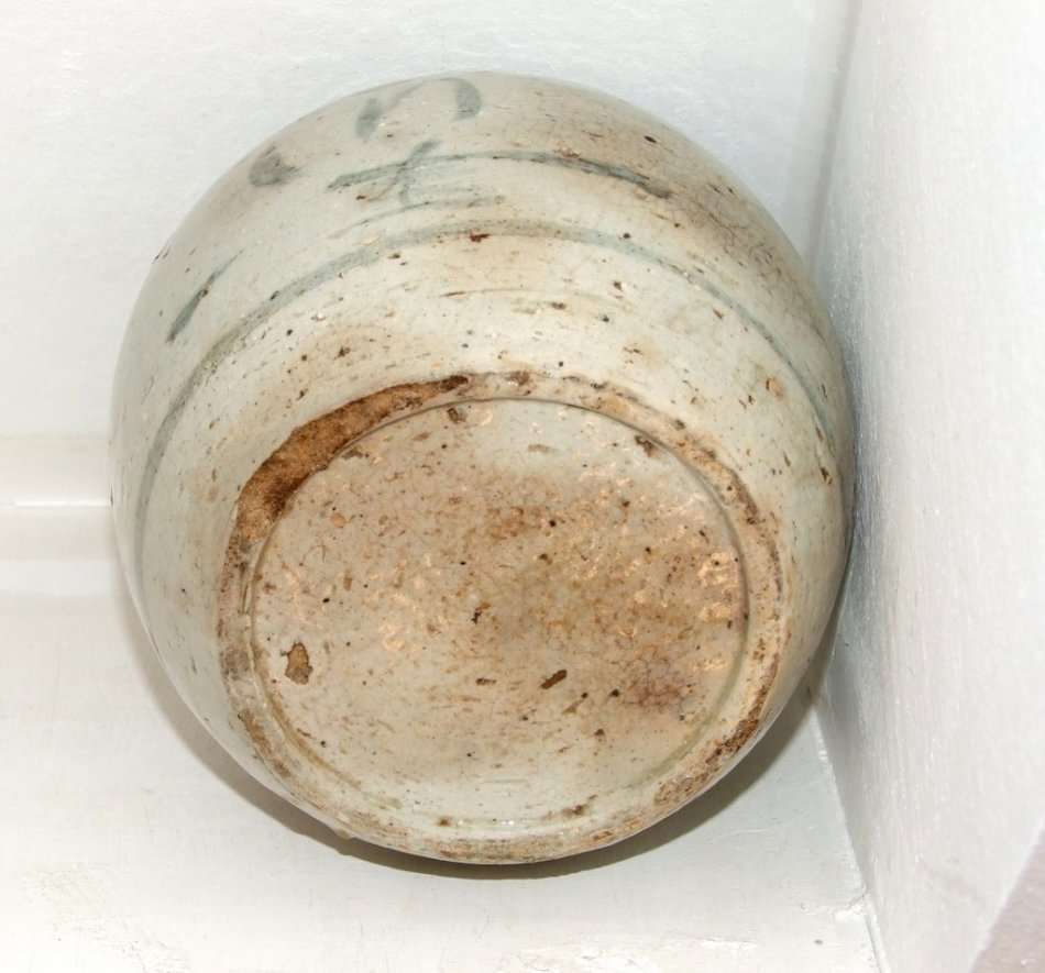 Antique Chinese ceramic Ginger Jar, no cracks, good condition, approx. 150mm tall