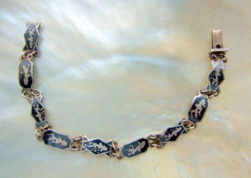 Beautiful Delicate Vintage Siam Sterling Silver Niello Link Dancing Goddess Bracelet