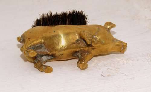 Vintage brass desktop dip pen brush pig pen wipe in great condition