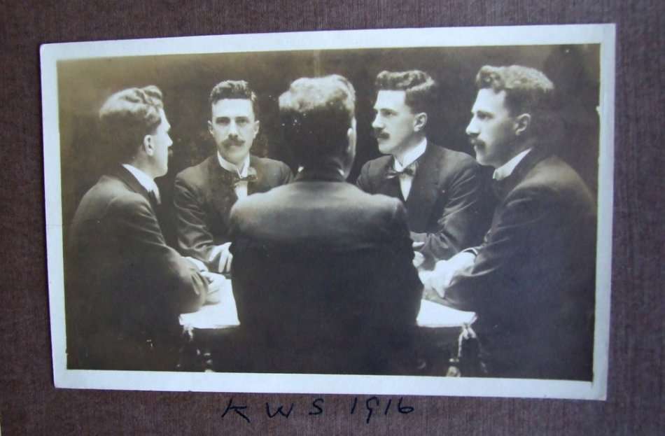 Very neat Between The Wars PHOTO ALBUM, 116 photos, very good condition.