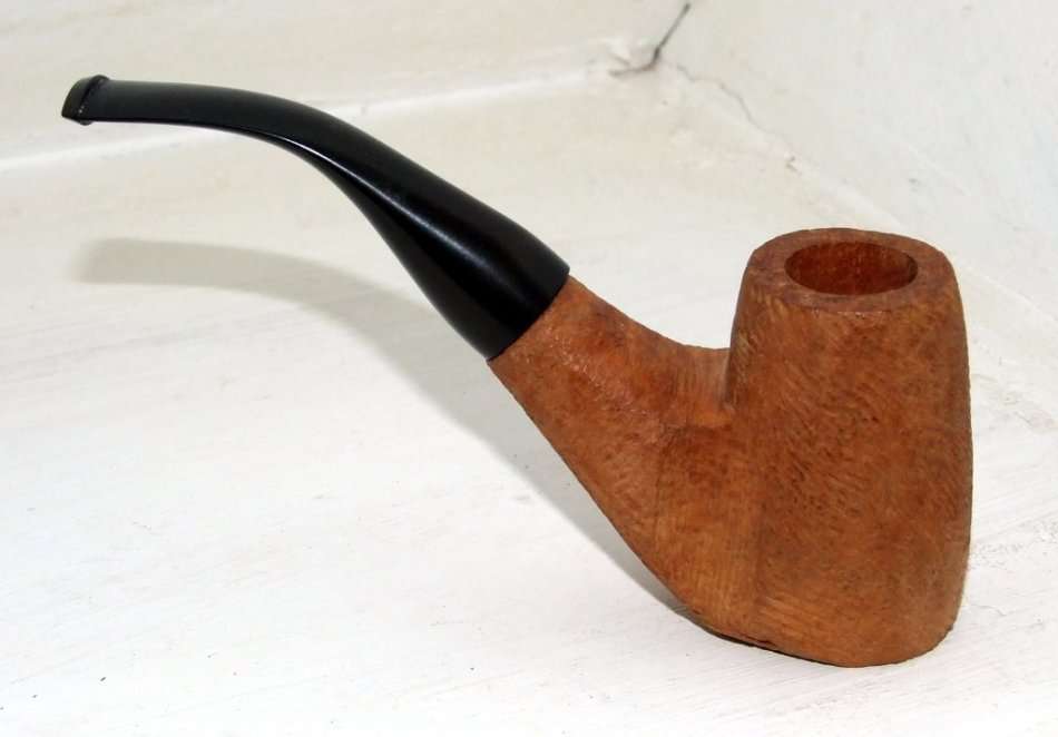 RARE OPPORTUNITY! An unfinished custom "Oom Paul" briar pipe blank - a challenge for pipe restorers!