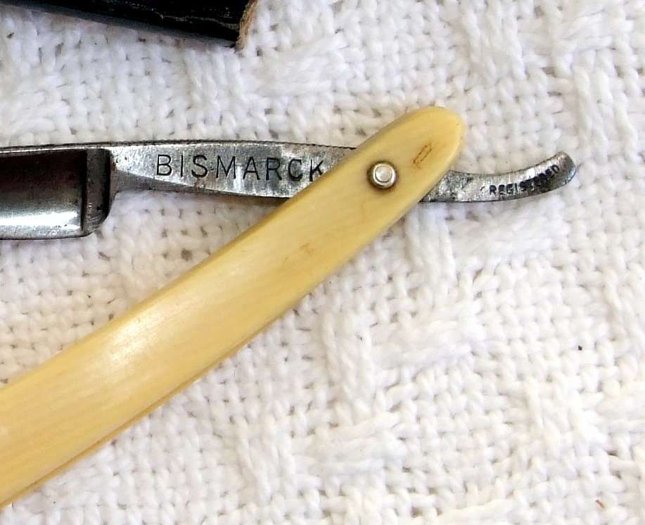 VINTAGE BISMARCK STRAIGHT RAZOR (CUT THROAT RAZOR) WITH  BOX