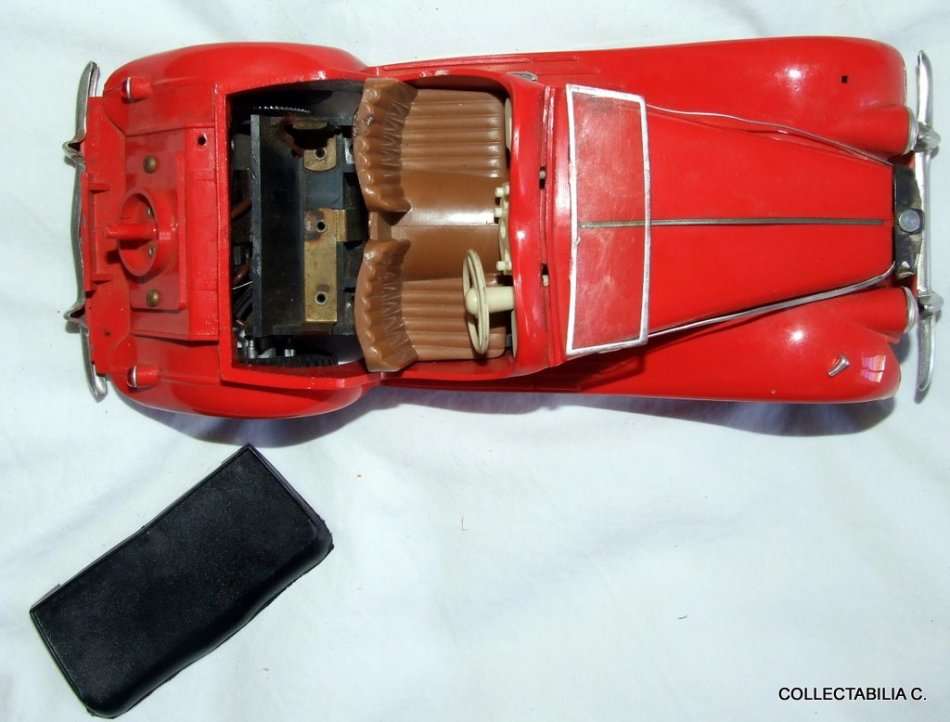Vintage VICTORY INDUSTRIES V-MODEL MG TC with "Mighty Midget" electric motor, original box, c1954
