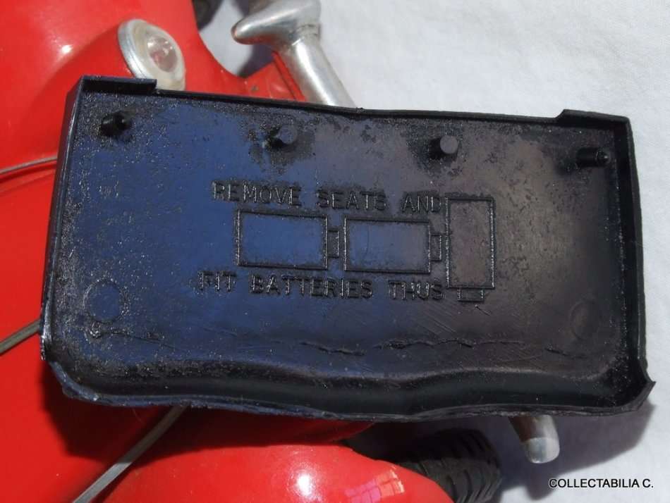 Vintage VICTORY INDUSTRIES V-MODEL MG TC with "Mighty Midget" electric motor, original box, c1954