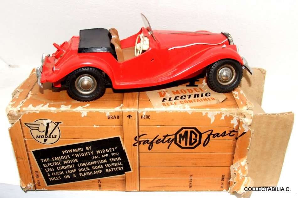 Vintage VICTORY INDUSTRIES V-MODEL MG TC with "Mighty Midget" electric motor, original box, c1954