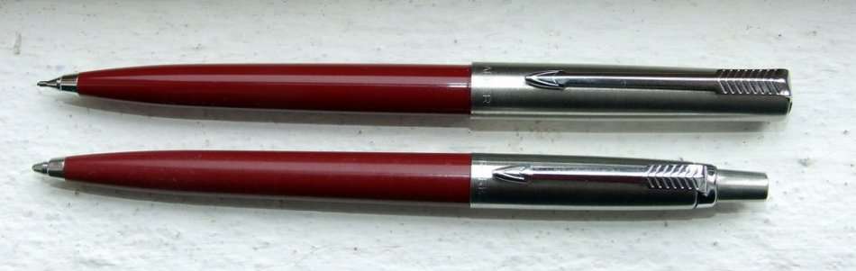 Burgundy Parker Jotter Ballpoint Pen and Parker Pencil in great condition.