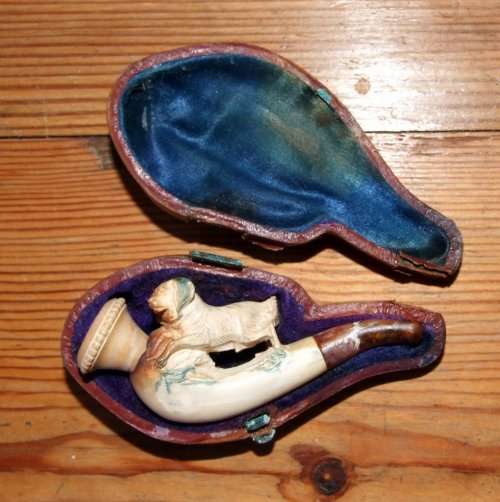 Small Antique Carved Hunting Dog Meerschaum Lady's Pipe With Original Case