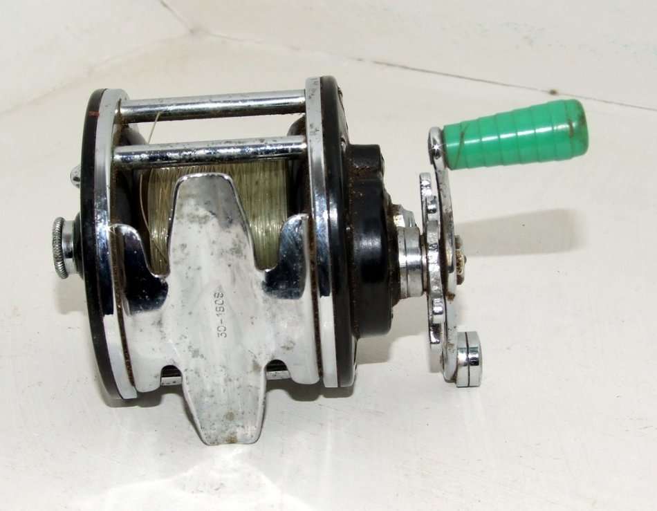 PENN No.80 fishing reel in good working condition