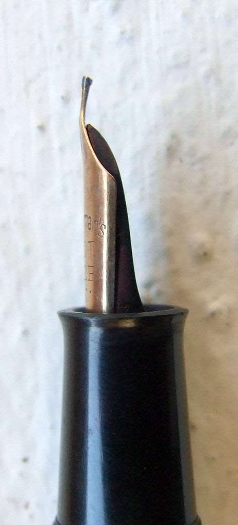 VINTAGE WATERMAN'S CHAMPION 501 FOUNTAIN PEN - requires new sac