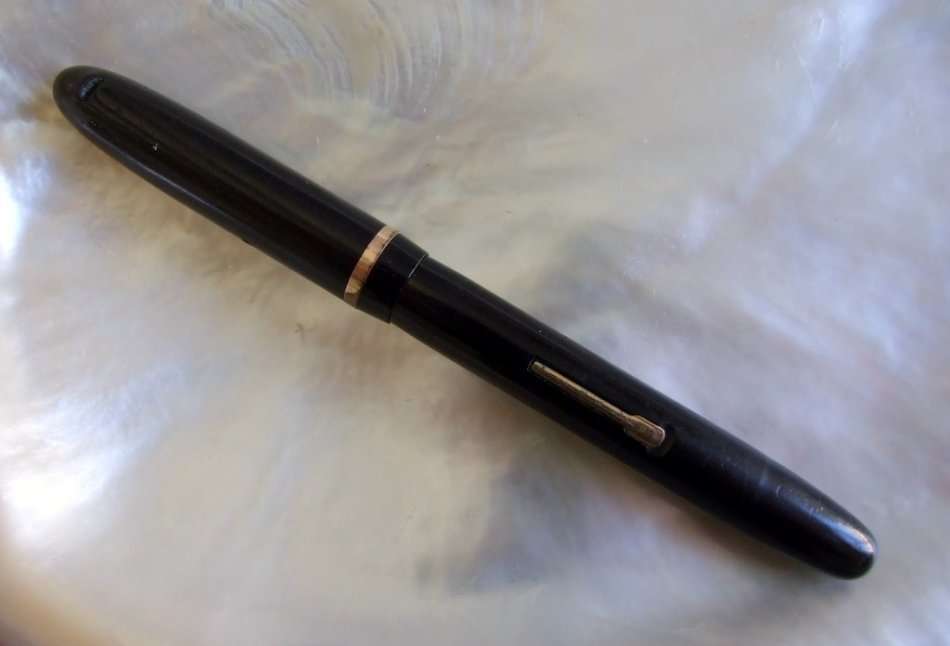 VINTAGE WATERMAN'S CHAMPION 501 FOUNTAIN PEN - requires new sac