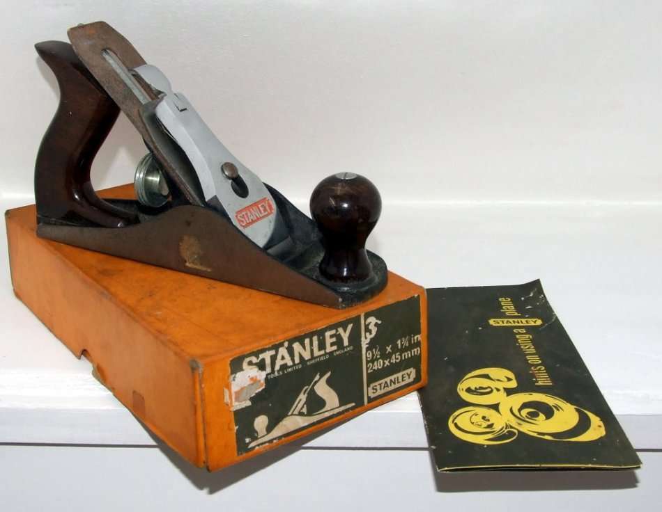 Stanley Bailey No3 Plane, barely used, in original box with instructions