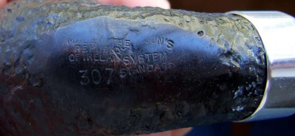 A Vintage K & P Peterson Standard System Smooth Rustic 307 Peterson-Lip Estate Pipe