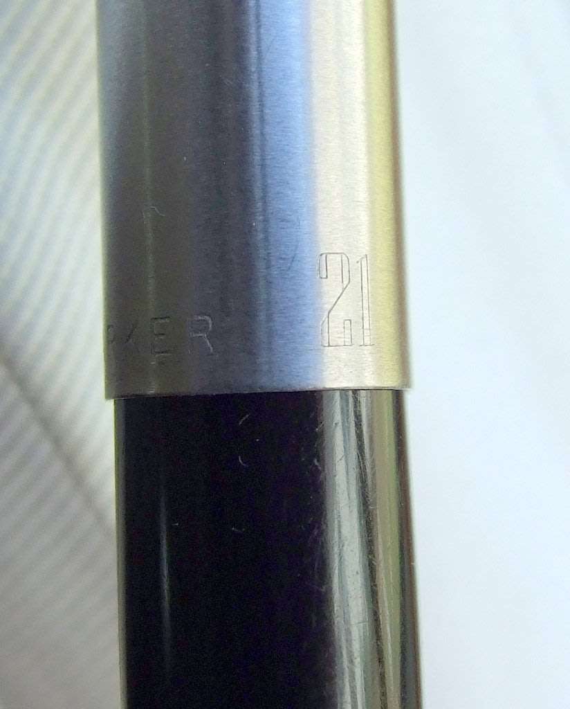 Excellent vintage PARKER 21 Fountain Pen, working,