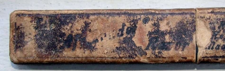 Antique German "DEFIANCE" Straight Razor in original "THE AFRIKANDER RAZOR" box.