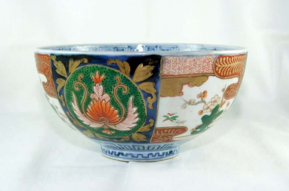 Beautiful matching SATSUMA Bowl and Saucer