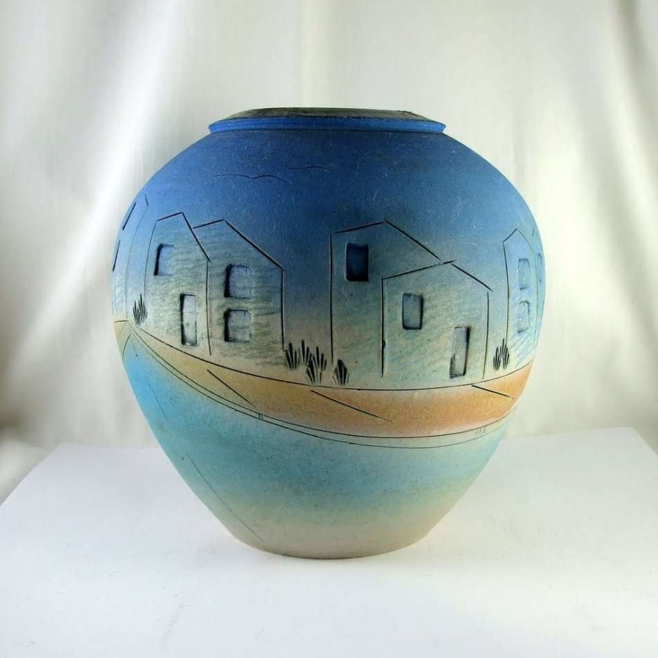 STUDIO POTTERY VASE by DAVID DIGGINS Retro 80s sgrafitto dry glaze Signed with stamp