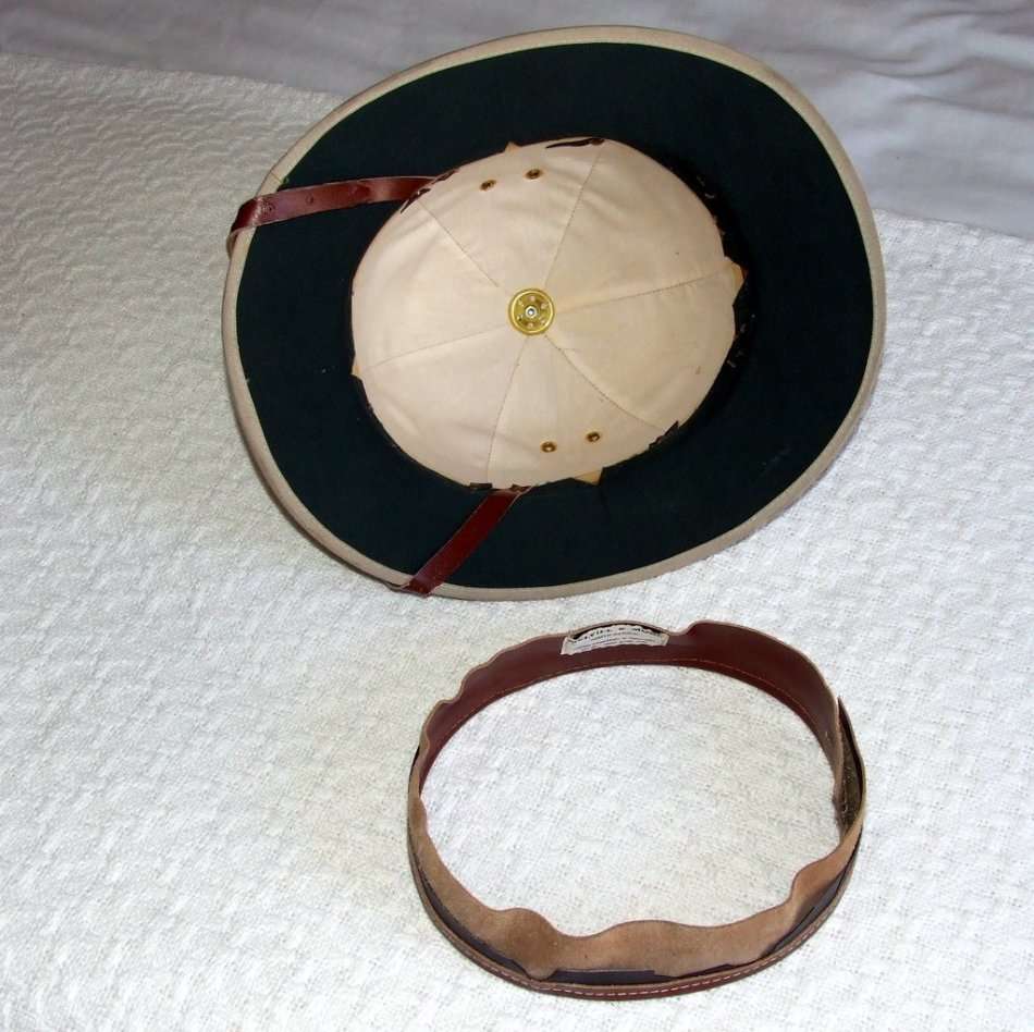 OLD CORK MELVILL & MOON PITH HELMET