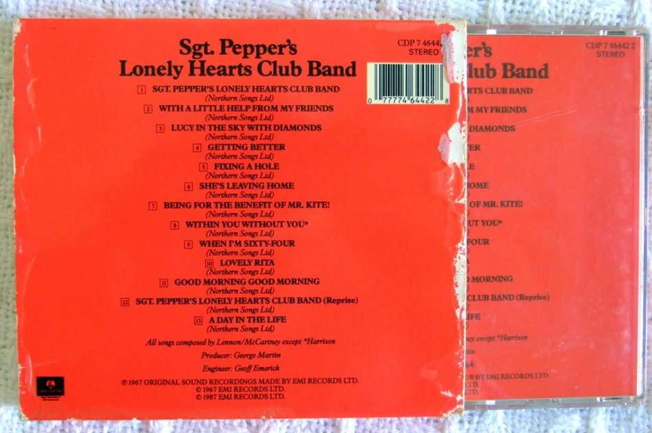 Sgt PEPPER'S LONELY HEARTS CLUB BAND - Beatles CD set with book