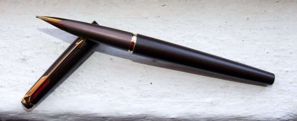 Rare PARKER 50 FALCON fountain pen in great condition