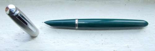 Early PARKER 21 Fountain Pen in excellent and working condition