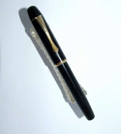 Classic Vintage German TROPEN SCHOLAR Fountain pen, working.