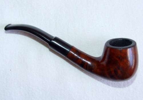 A small estate bent GARDEN tobacco pipe from Italy
