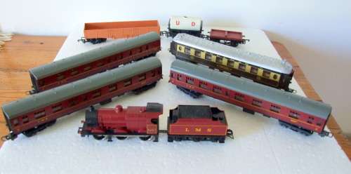 LIMA HO Train Set with loads of Track and extras