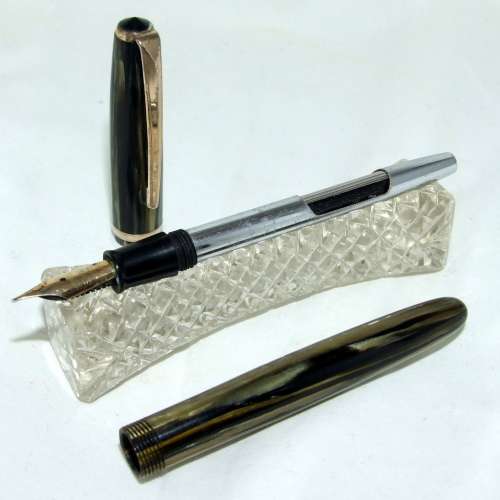 Rare vintage South African HIFRA 4422 aerometric fill fountain pen