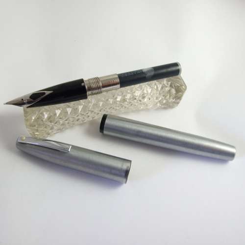 Excellent vintage brushed steel SHEAFFER IMPERIAL cartridge fill fountain pen
