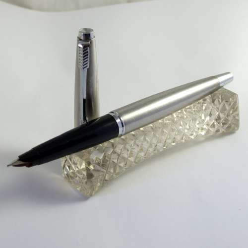 Excellent vintage  1970`s PARKER 45 FLIGHTER fountain pen with converter, working.