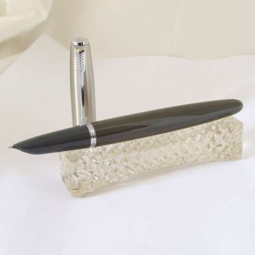 Excellent vintage Parker 21 in box, near mint!