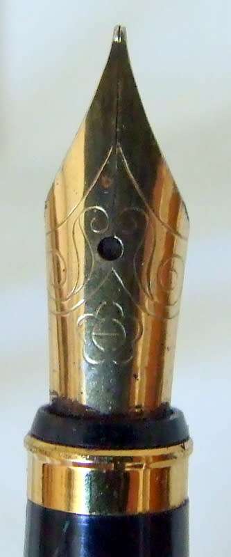 Estate HERO fountain pen in original box