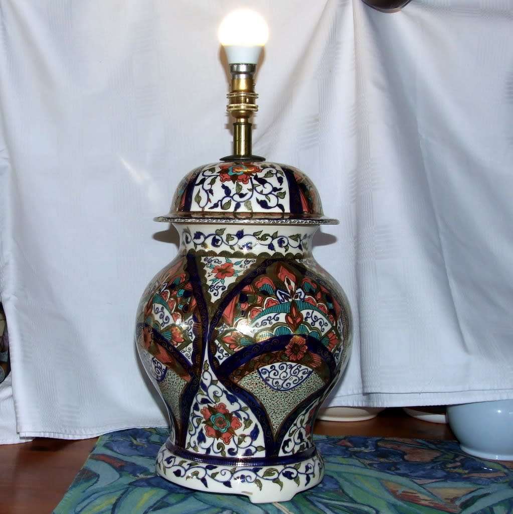 Hand painted in Zimbabwe: Imari style ceramic table lamp base