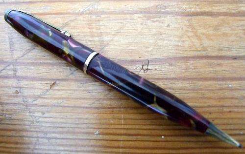 Vintage Conway Stewart Dinky red - marbled propelling pencil
