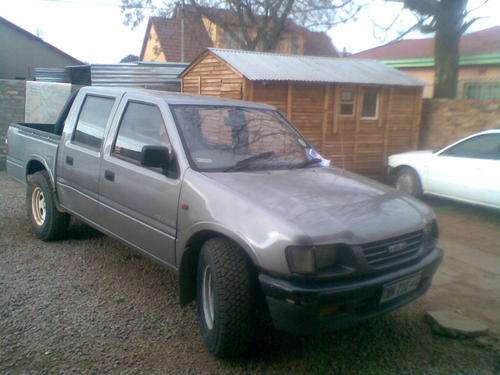 ISUZU KB 250 DIESEL DOUBLE CAB(1997 MODEL)