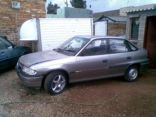 OPEL ASTRA 140i