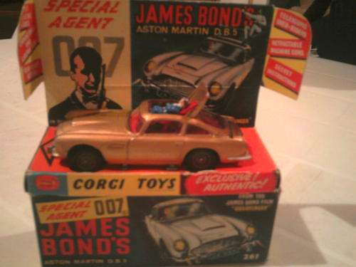 gorgi toys - james bond aston martin db5 261 goldfinger
