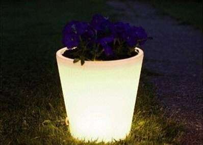 SOLAR ENERGY ILLUMINATED PLANT POT