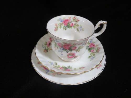 Royal Albert `Moss Rose` trio