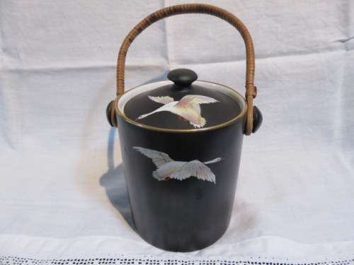 Grimwades Stoke on Trent porcelain biscuit barrel with domed finial cover.