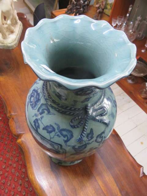 Chinese vase with temple scene