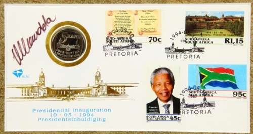 SOUTH AFRICA 1994 NELSON MANDELA C.O.A SIGNED FRAMED INAUGURATION COVER & PHOTOGRAPHS