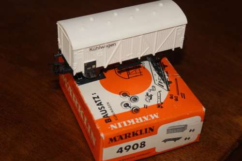 Maerklin Refrigerator van, build from model kit no. 4908,