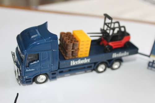 Iveco Stralis Truck 1:87, Herforder Beer, with Forklift truck, beer cases and beer barrel, not boxed