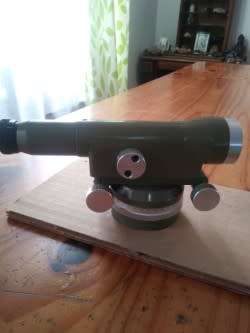 Vintage  GKO Kern Level {Swiss }