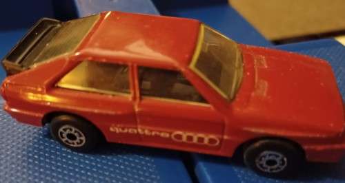 Matchbox Motorcity carry case and various cars