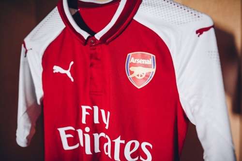 Official Arsenal 2017/18 Home Kit