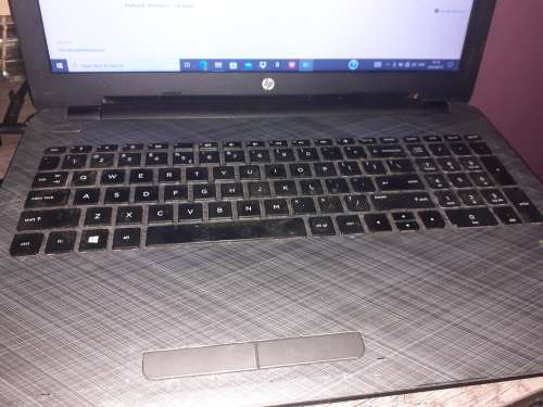 hp NOTEBOOK i3-5005u, 8gb ram, 215GB SSD
