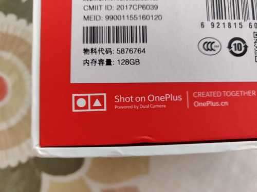 OnePlus 5T 128GB with 8GB Ram LTE with extras- Dual Sim